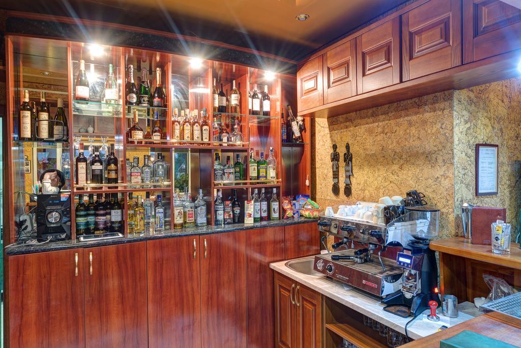 Aleksandria Hotel Kiev Luaran gambar