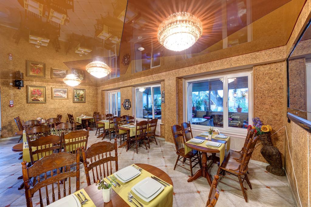 Aleksandria Hotel Kiev Luaran gambar