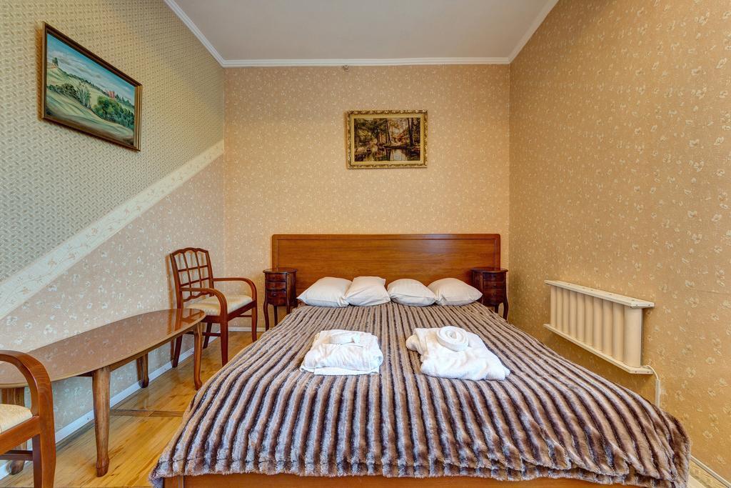 Aleksandria Hotel Kiev Luaran gambar