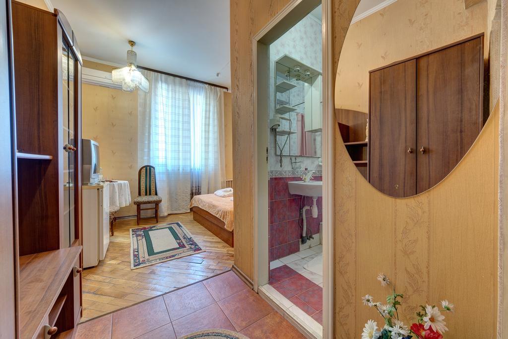 Aleksandria Hotel Kiev Luaran gambar