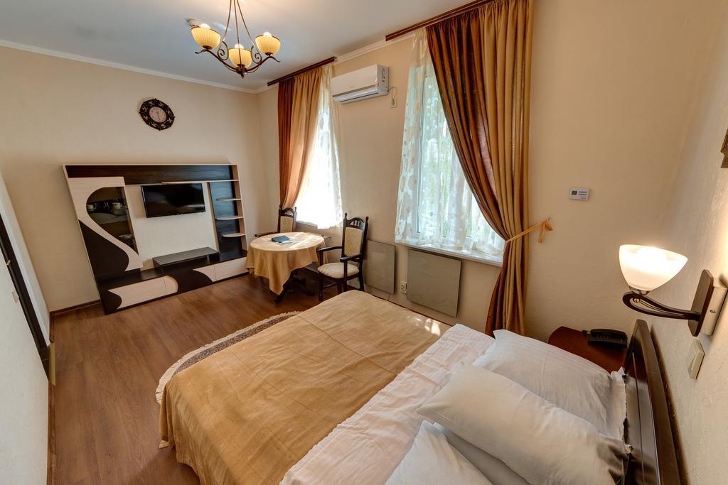 Aleksandria Hotel Kiev Luaran gambar
